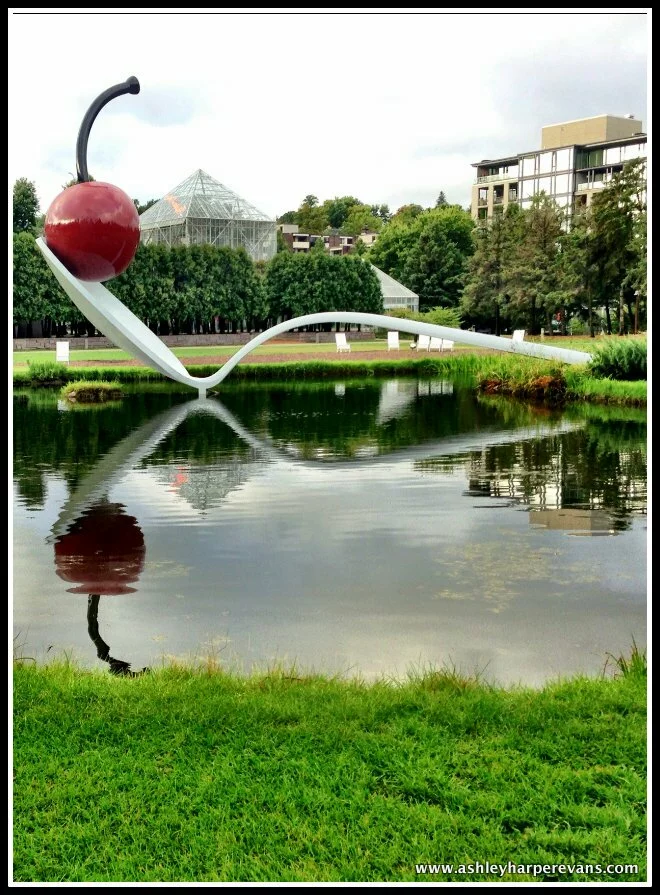 spoonbridge and cherry 